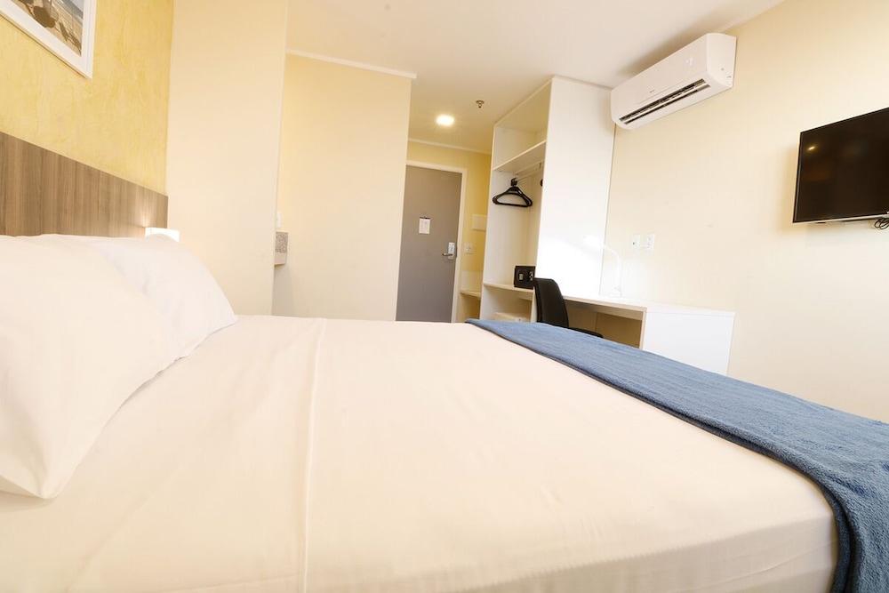 Soft Ponta Hotel 3*